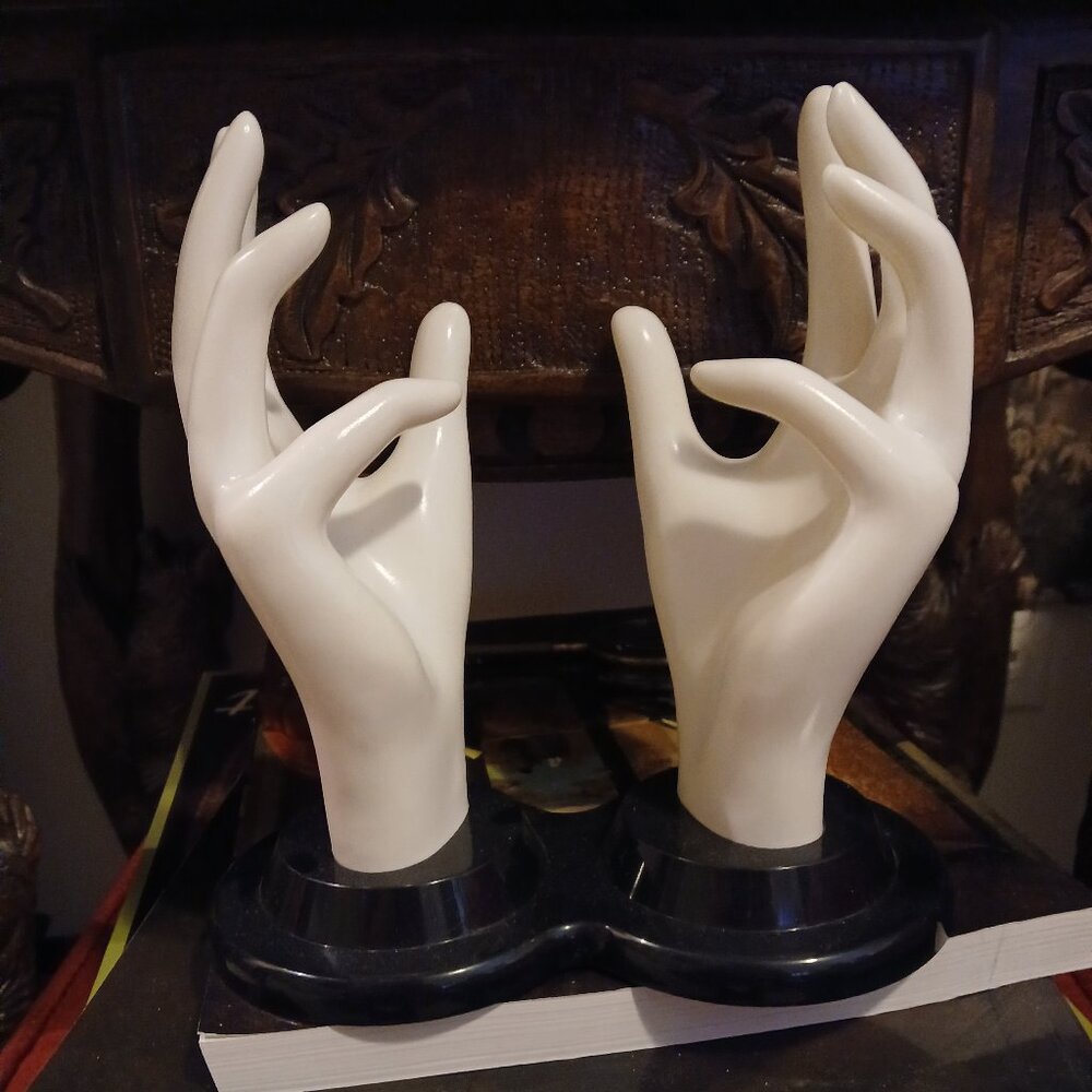 Hand Model, Jewelry/Ring Display